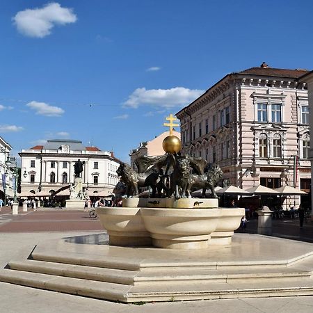 Szeged Suncity Apartman Exterior foto
